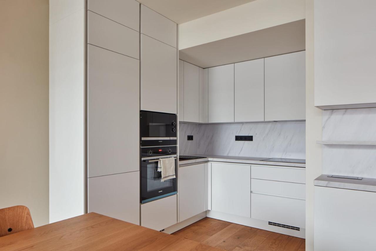 Days - Designer Apts - Garage - Terrace - Easy Access Daire *